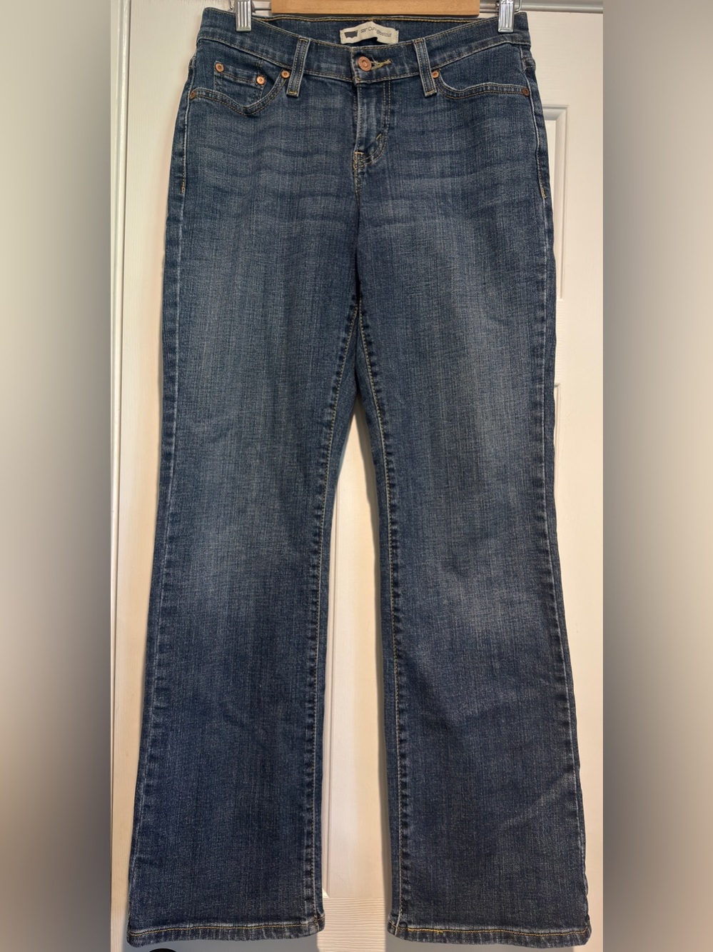 Women's Levi 529 Curvy Bootcut Jeans Size 6M Medium Wash